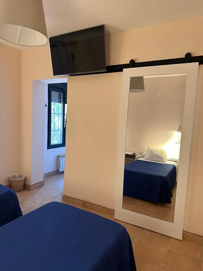Hostal Moscatel Málaga 2*,